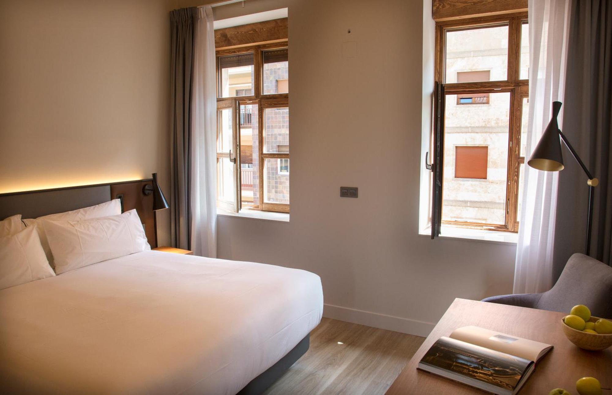 Prisma Suites Salamanca Exteriör bild