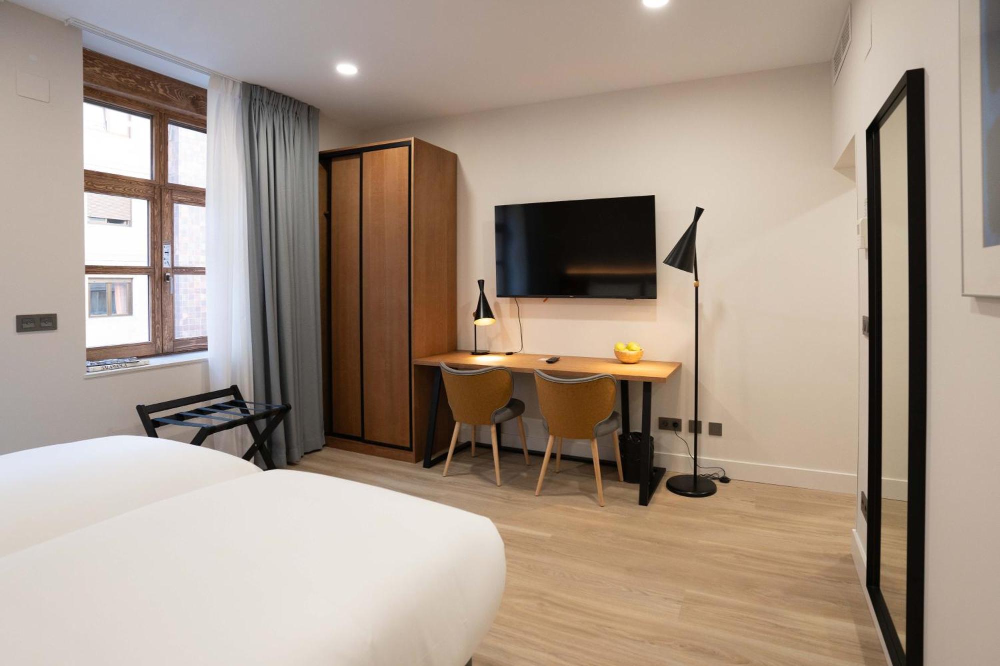 Prisma Suites Salamanca Exteriör bild