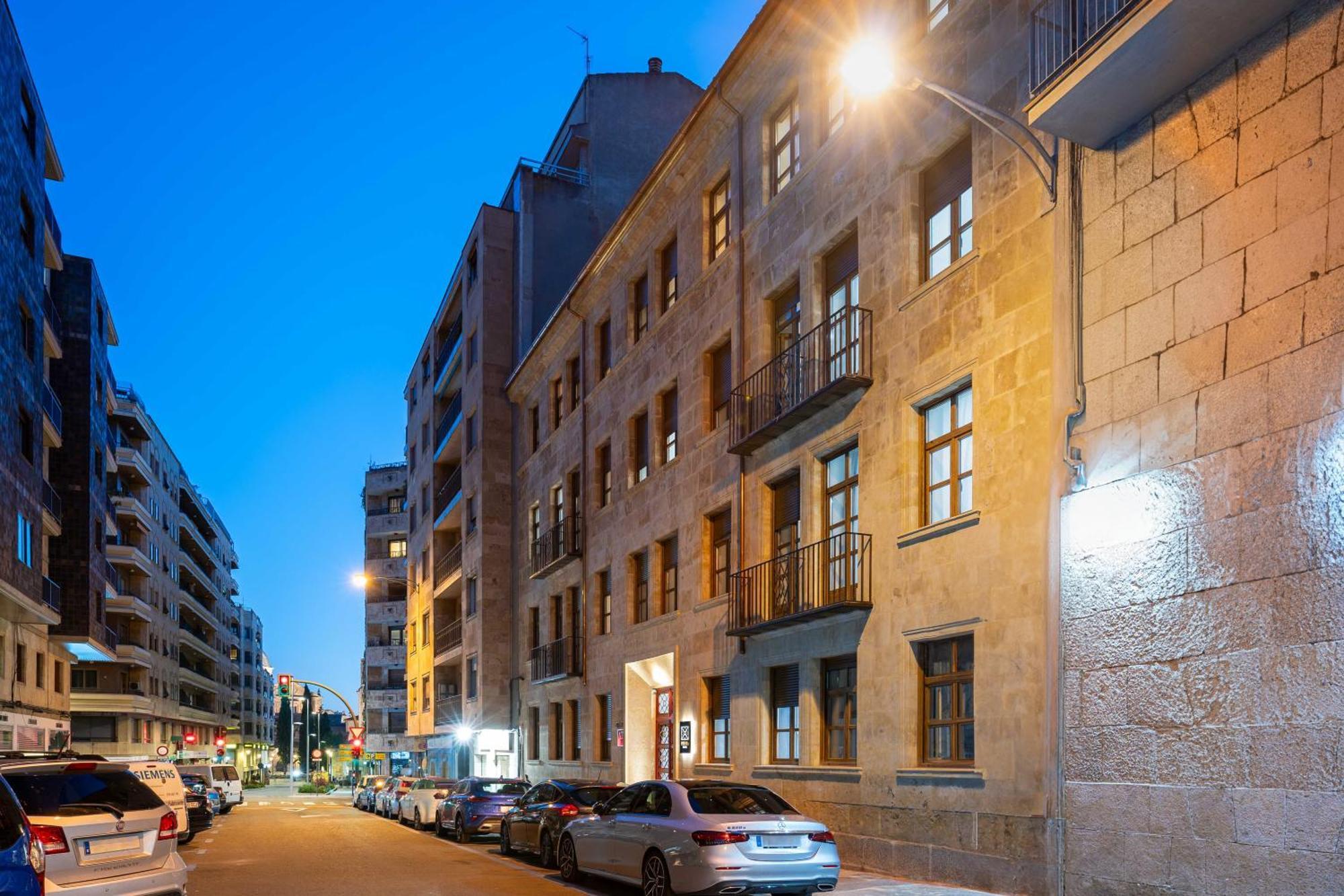 Prisma Suites Salamanca Exteriör bild