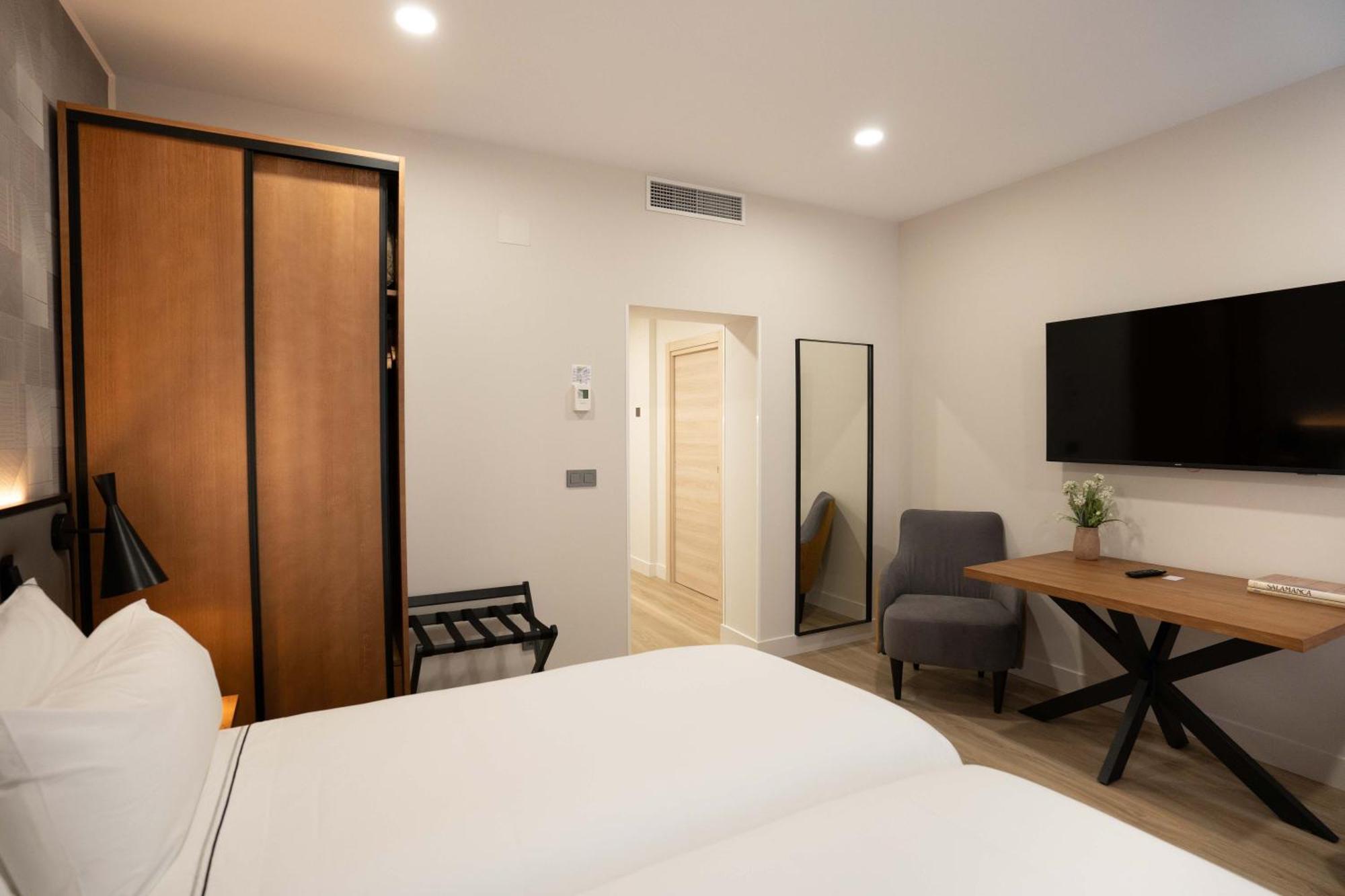 Prisma Suites Salamanca Exteriör bild