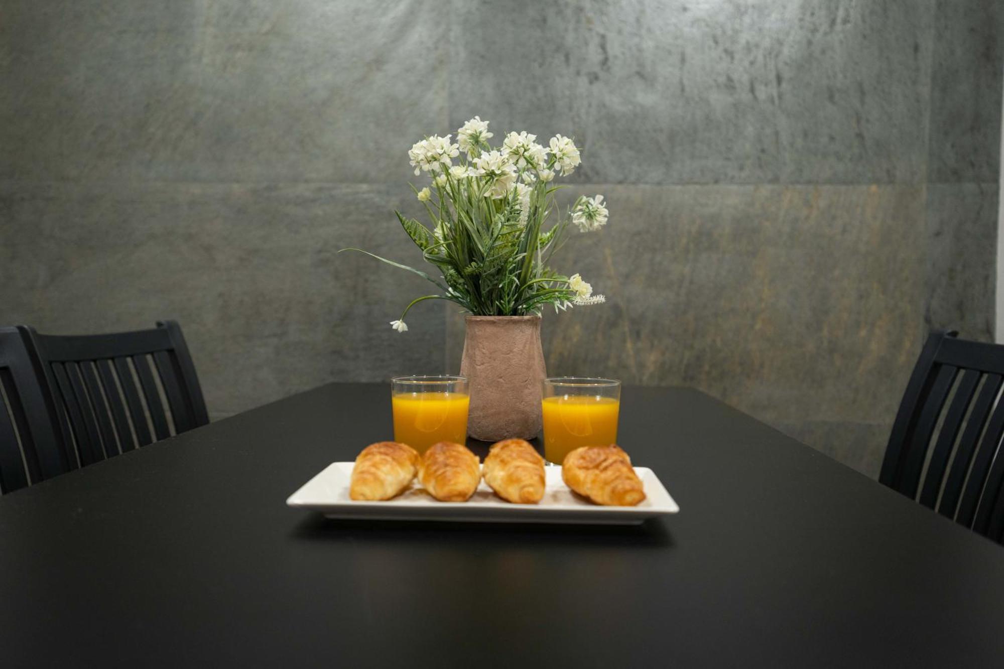 Prisma Suites Salamanca Exteriör bild