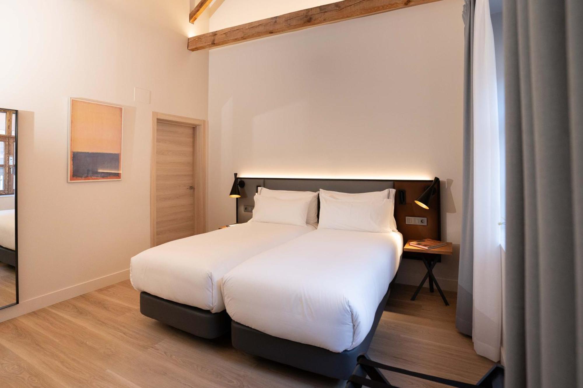 Prisma Suites Salamanca Exteriör bild