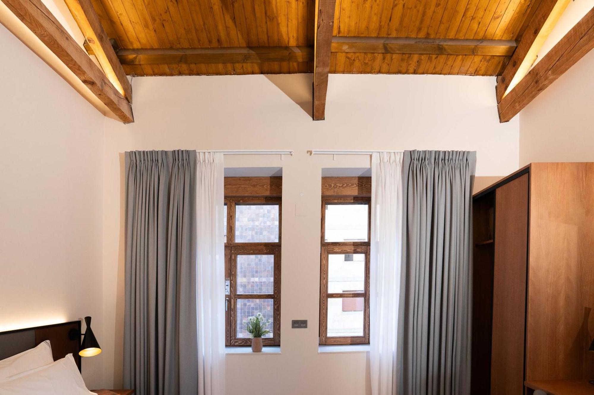 Prisma Suites Salamanca Exteriör bild