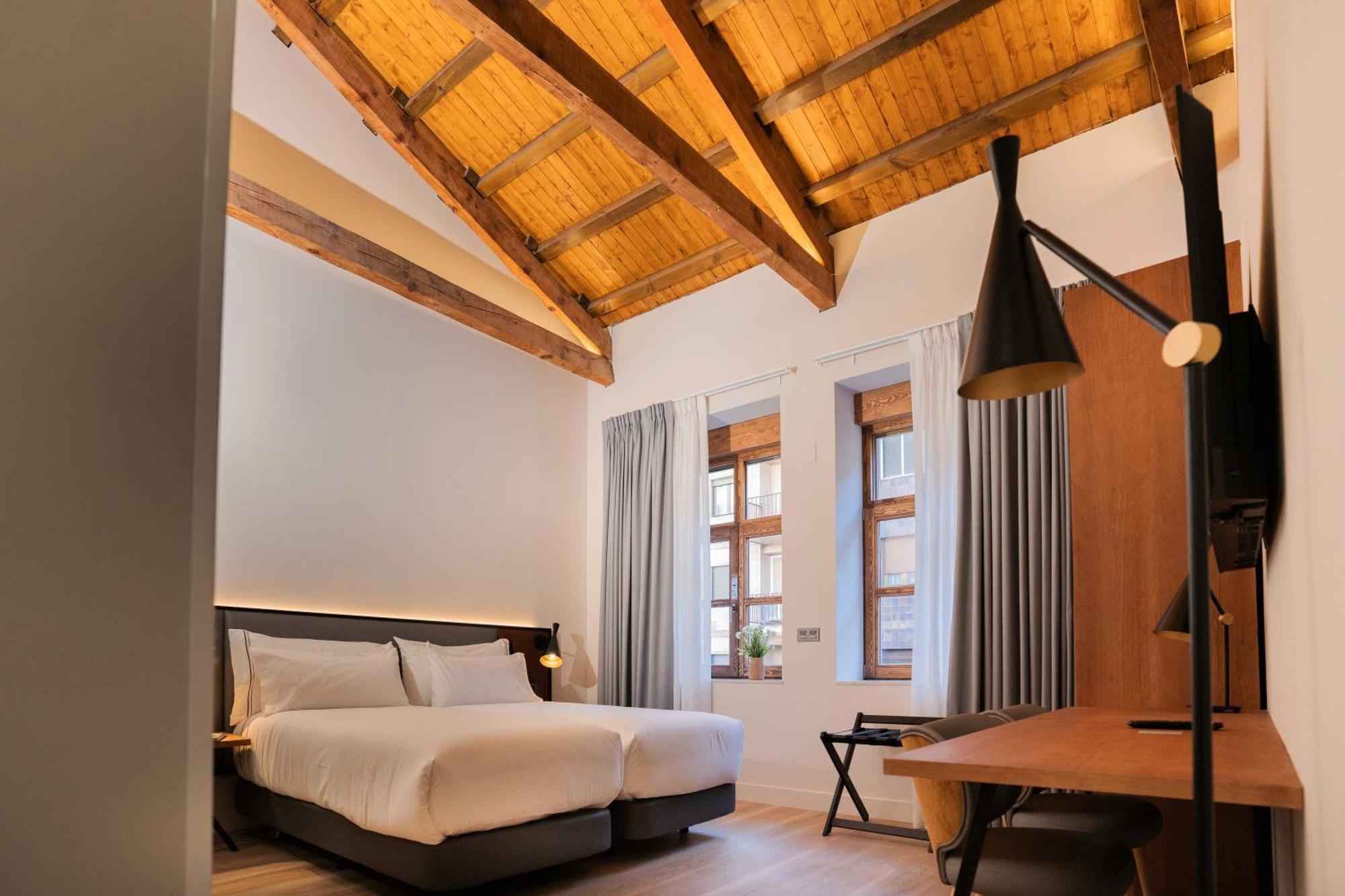 Prisma Suites Salamanca Exteriör bild